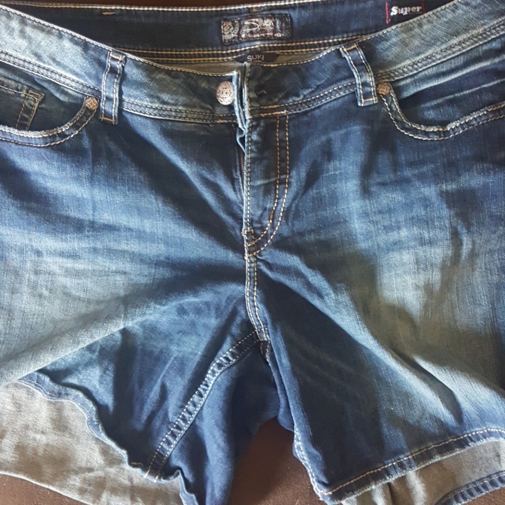Silver mid short